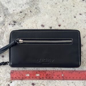 Lucky Brand Black Leather Wallet with Front Zipper